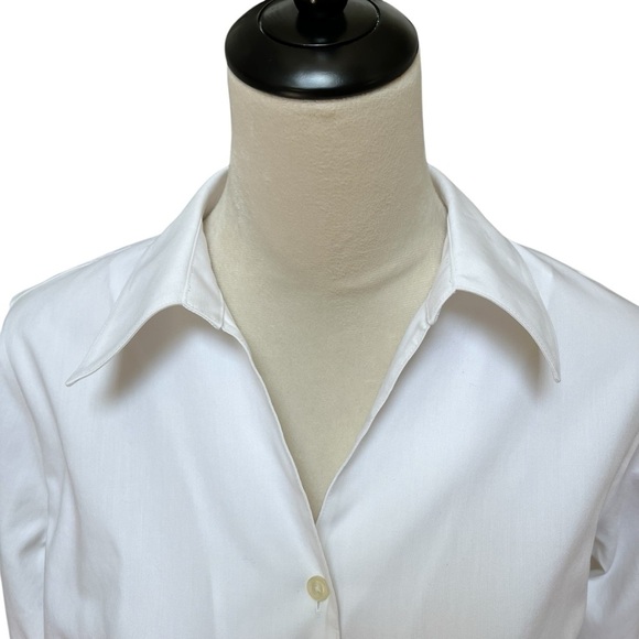 Jones Wear Essentials Size 14P Classic White Button-Up Women's Top - Picture 2 of 7